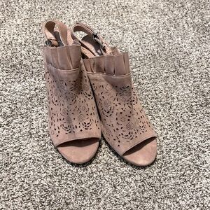 Naughty Monkey Rozat Suede Booties Blush size 8